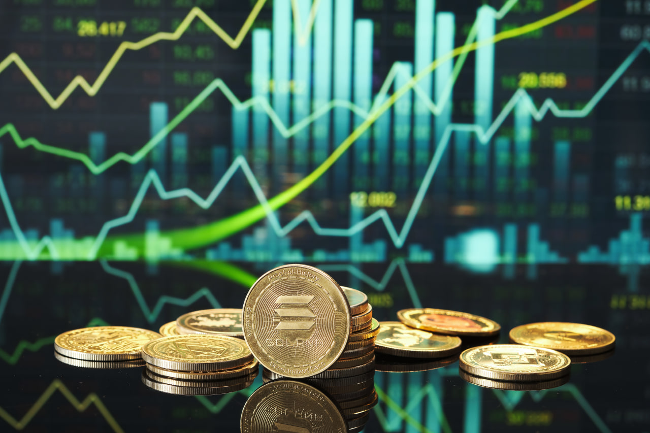 Solana\'s fundamentals hit new highs, but SOL prices still fell 74% from their peak