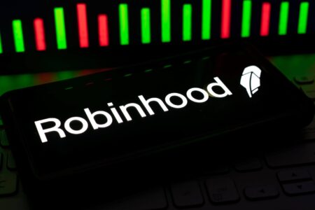 Robinhood (HOOD) 股票：Layer 2 链日交易量达760万笔，创历史最快纪录