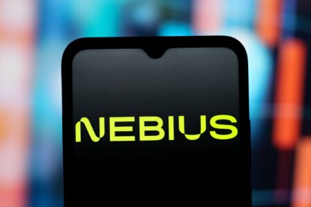 Nebius (NBIS) 股价暴跌11%,因巨额资本支出计划及高管减持