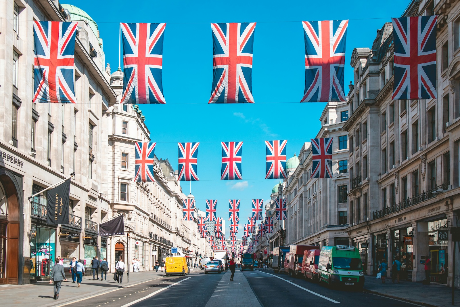 英国加密货币跨党派小组调查银行准入,新首相履新之际
