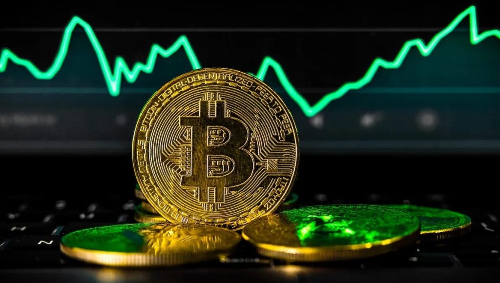 专家观点：“比特币正处于非常关键的区间，腹背受敌”