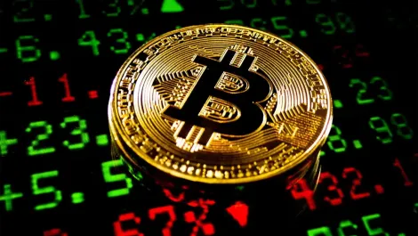 Bitcoin price forecast: Can BTC hold on to $62,000, or will it slide towards $60,000?