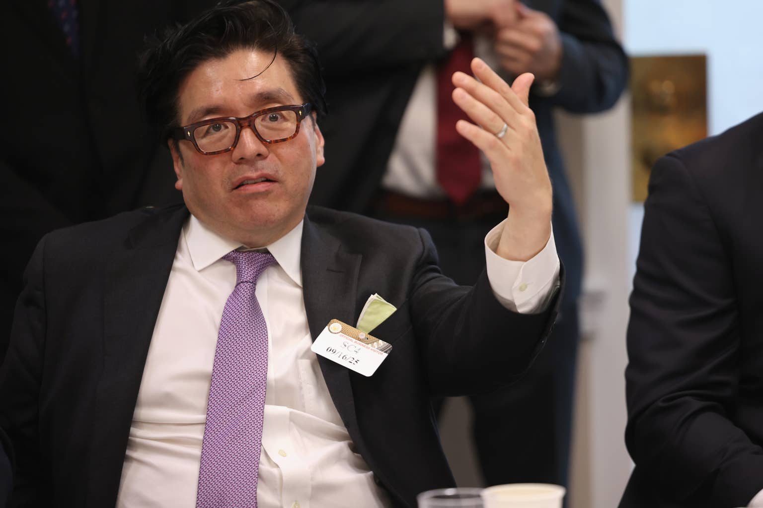 凯茜·伍德在11周年纪念日减持以太坊持仓