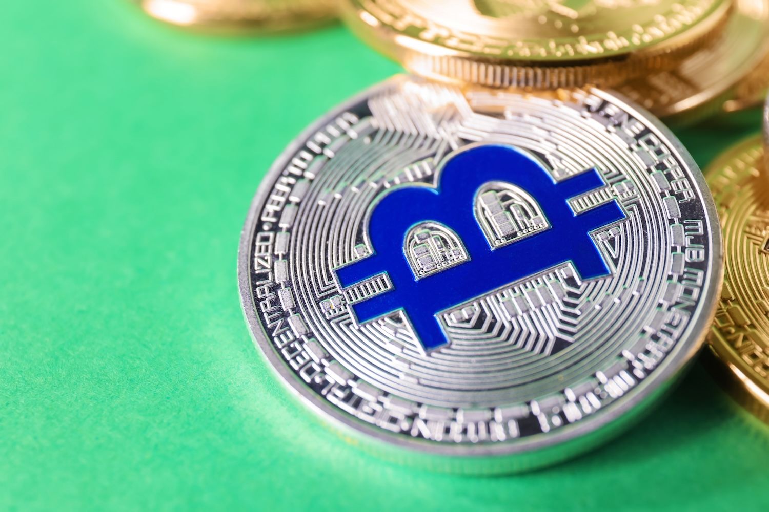 比特币ETF吸金2.331亿美元,单一基金贡献大部分
