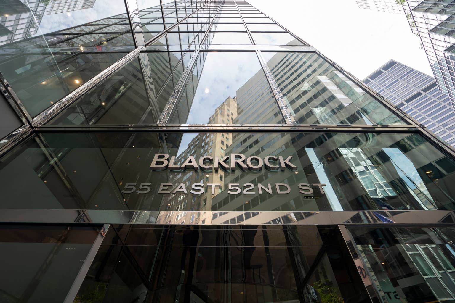 BlackRock's new tokenization fund launches in Solana