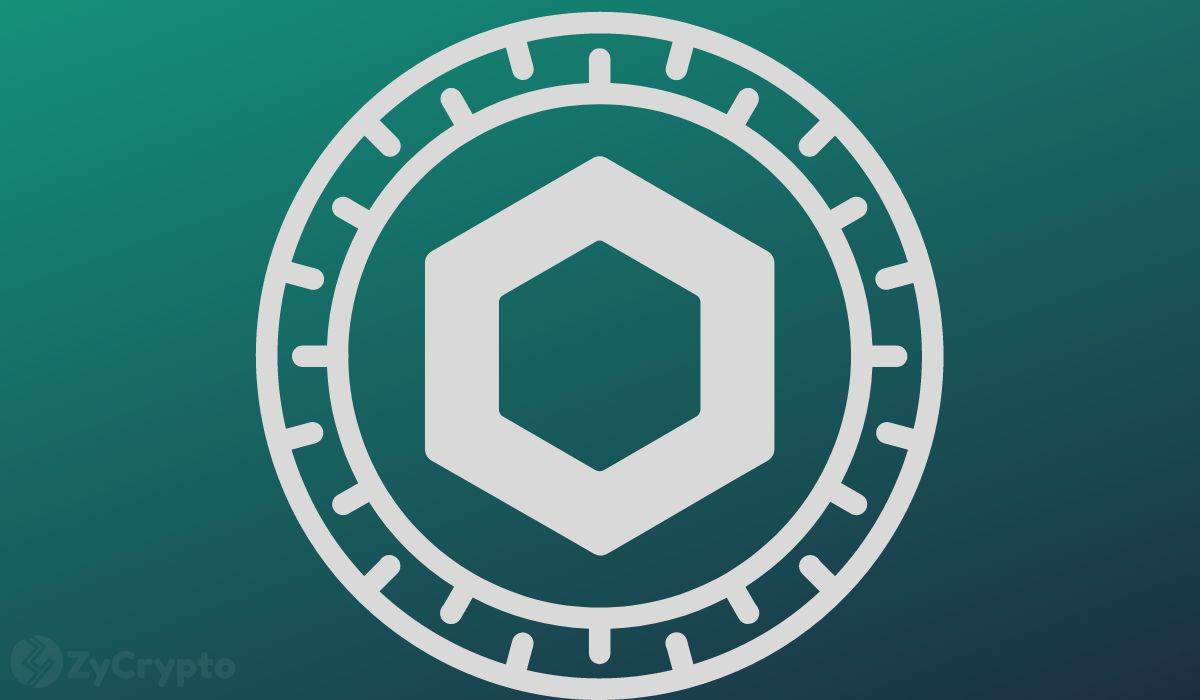 Chainlink's 95% surge triggered a bearish signal, raising the risk of profit-taking