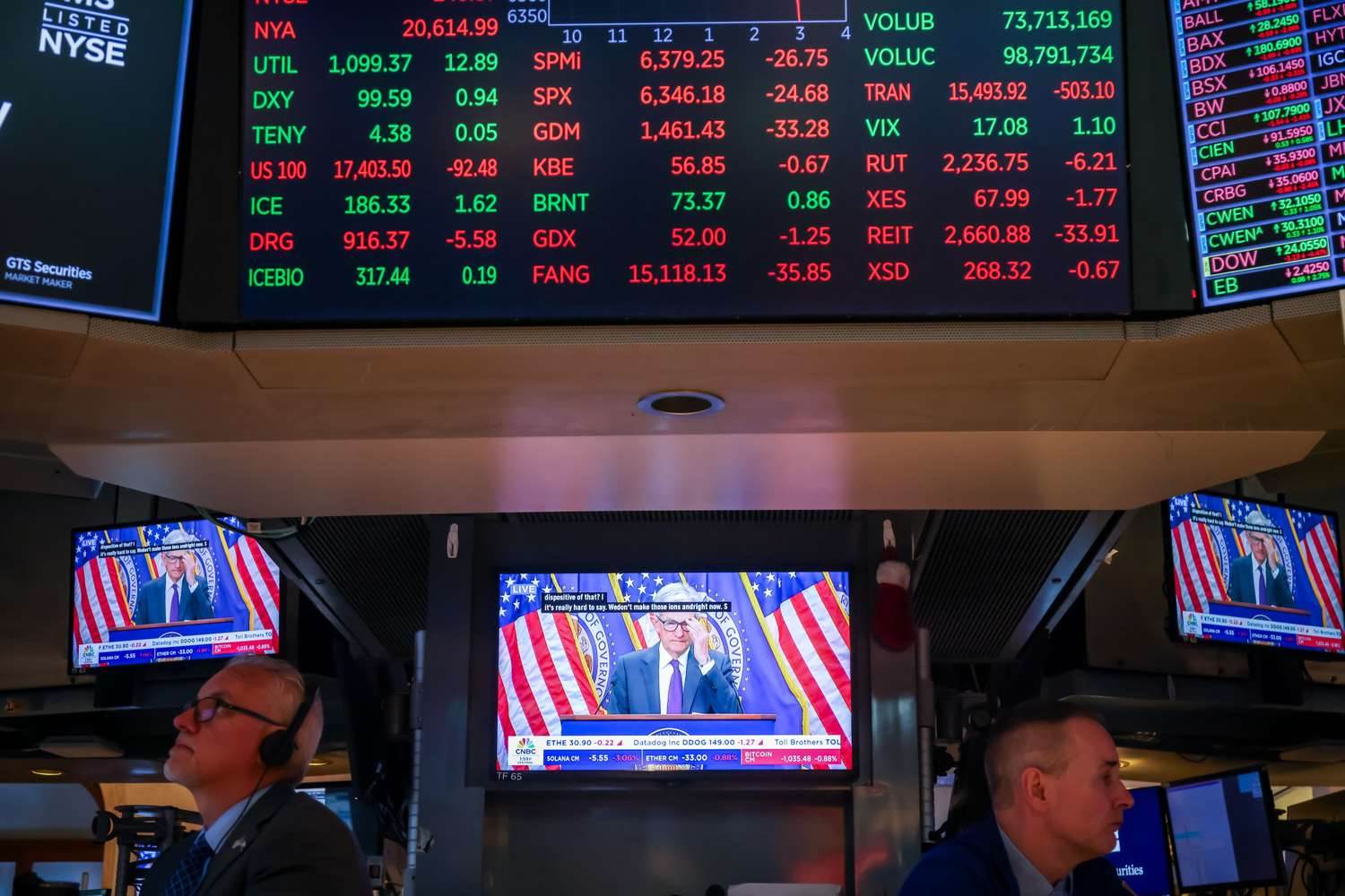 Fed buying Treasuries again, traders don't call it quantitative easing