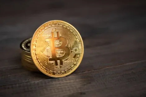Bitcoin prices regain 50-week moving average, bull market hopes heat up