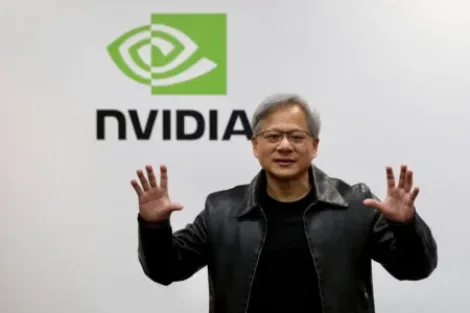 英伟达（NVDA）股价上涨，CEO黄仁勋驳斥AI毁灭论