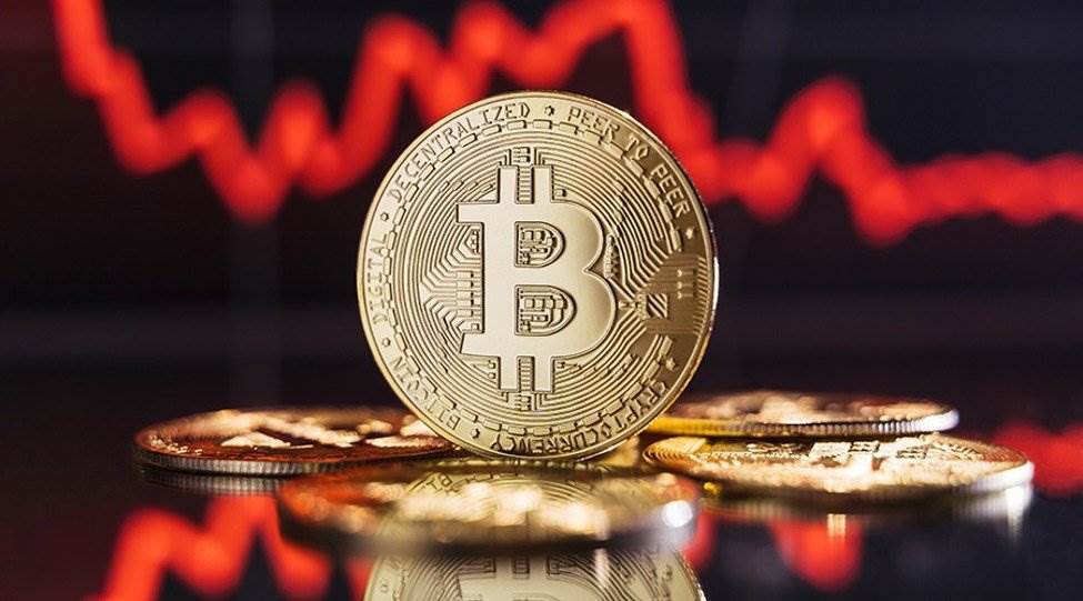 比特币在美联储决策和中期选举前维持于8万美元附近