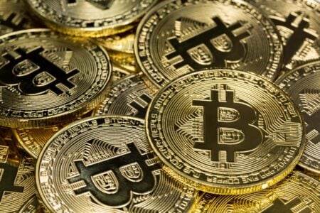 比特币（BTC）价格：鲸鱼向交易所转移2亿美元，其中一人买入9.03亿美元