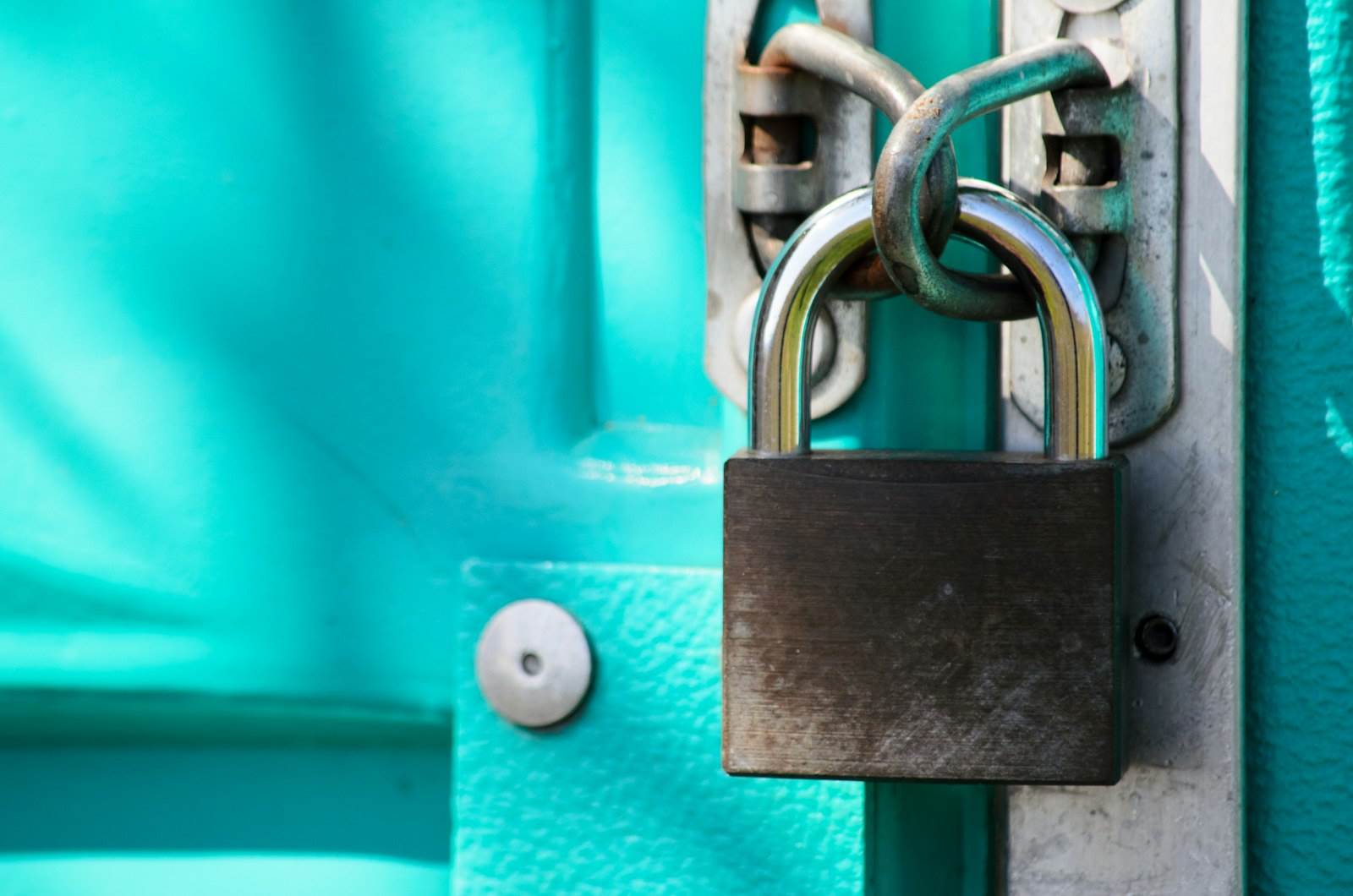 为什么去中心化金融（DeFi）的“不可变”协议仍可能在币安黑客事件中冻结市场
